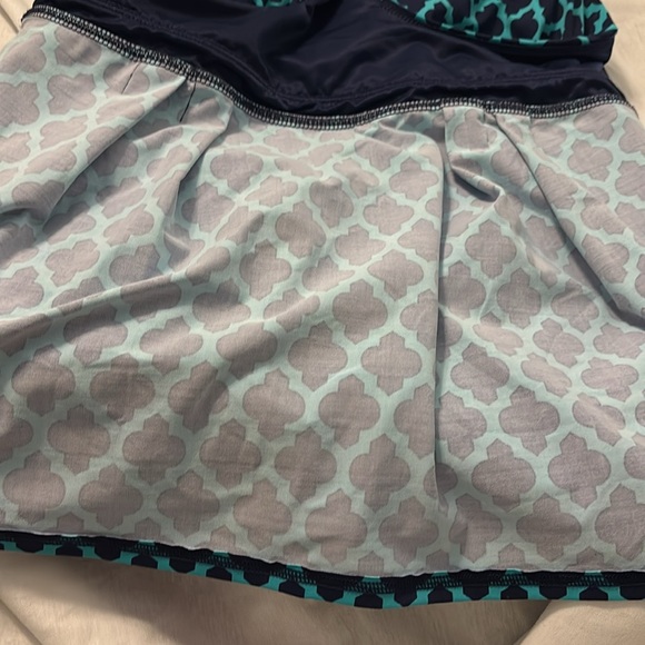 Lands End Aqua Navy Tankini top SZ 12 geometric shapes halter top style vacation - Picture 14 of 16